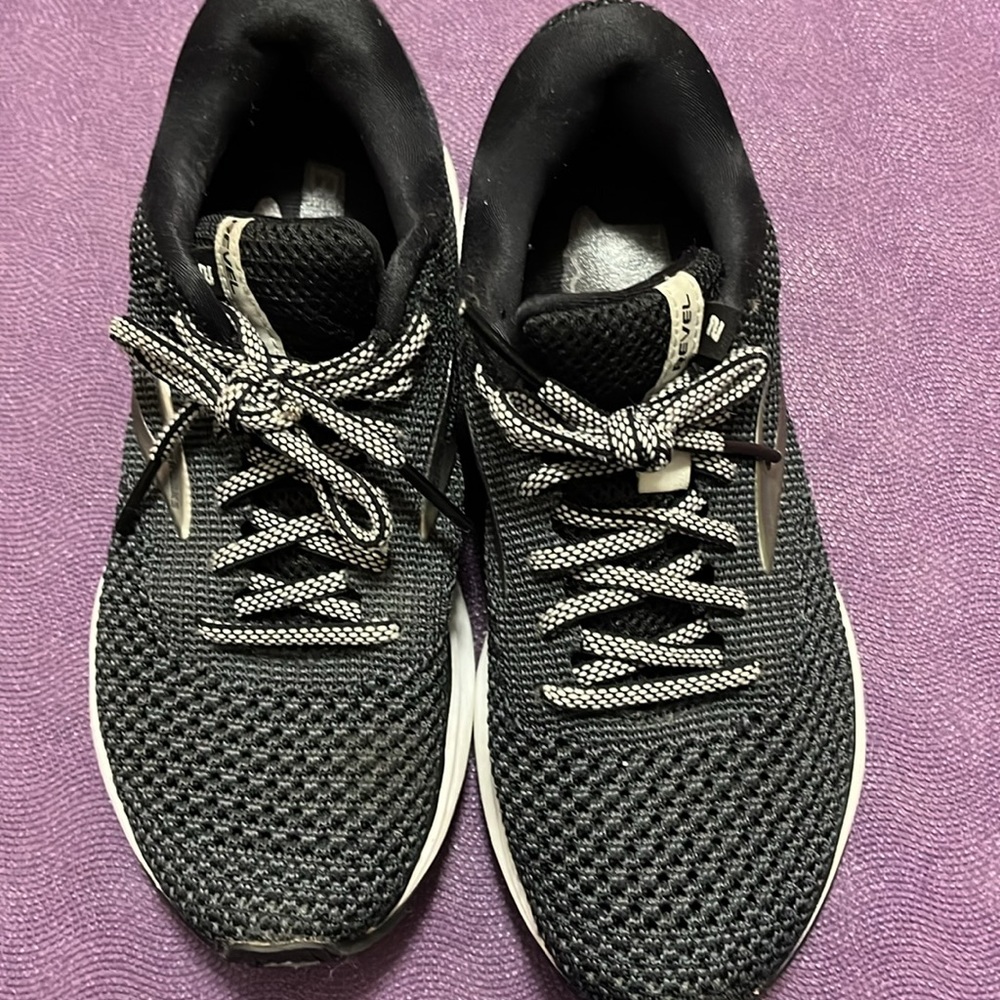 Brooks revel 2 -women’s sneakers